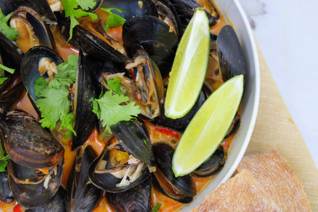 Mussels In Lemongrass Coconut&nbsp;Curry